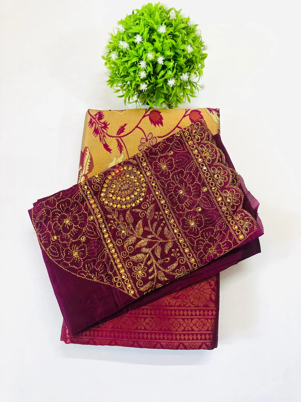 Amurtha Saree with Blouse - Image 1